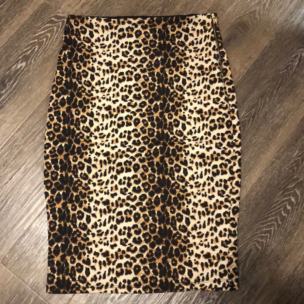 cheetah pencil skirt